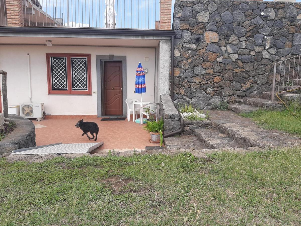 Apartamento Holiday House Start Point Aci Bonaccorsi Exterior foto
